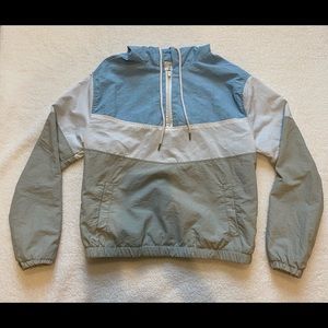 Full Tilt cropped 3/4 zip windbreaker with hoodie, size medium!!!